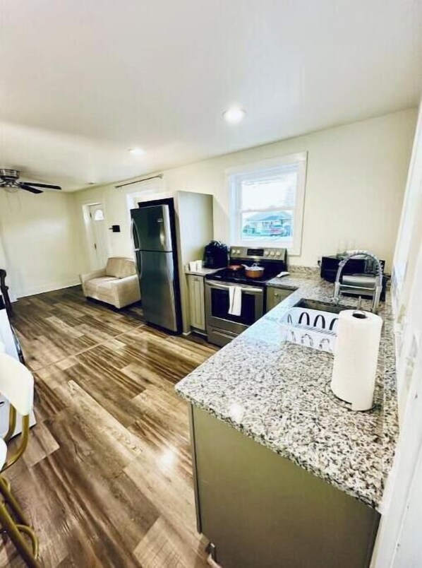 Private kitchen - 1BR King Near Swamp Rabbit Trail (Greenville)