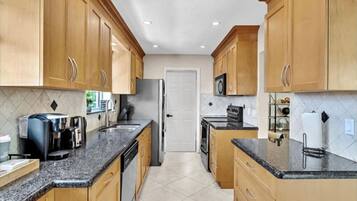 House | 3 bedrooms, Internet