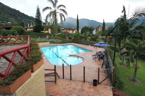 Indoor pool - Casa Familiar y Naturaleza in Private Parcelación (Antioquia)