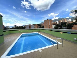 Innenpool, beheizter Pool