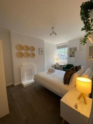 Apartamento | 2 quartos, Wi-Fi de cortesia, roupa de cama