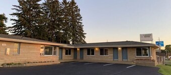 Lakeside Motel