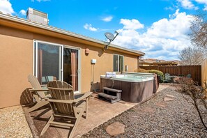 Casa geminada superluxo, vista para a montanha | Banheira de hidromassagem particular