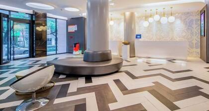 Orange Hotel (Hefei Sanxiaokou Subway Station Store)