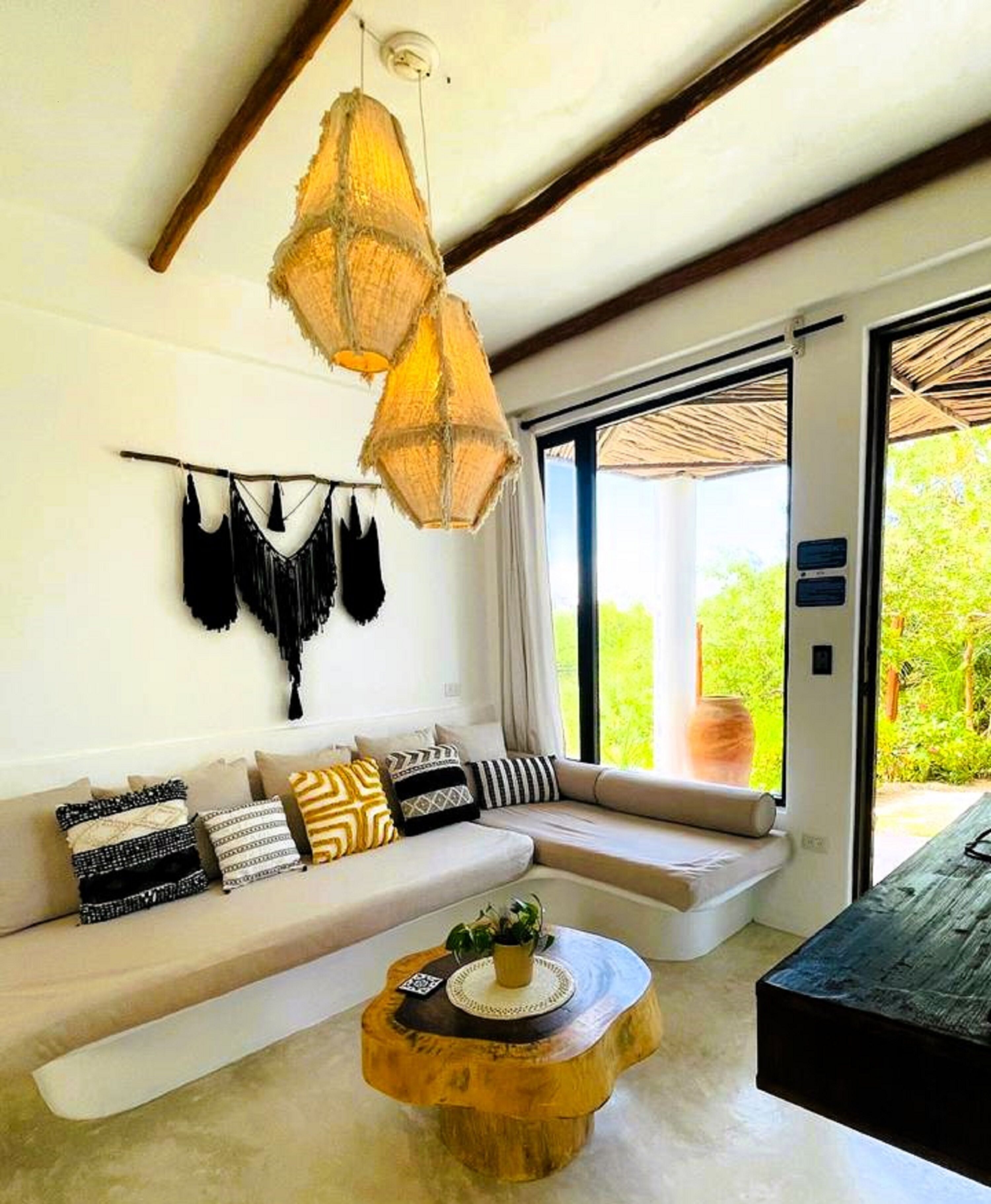 Junior Suite, Garden View | Living area | 32-inch Smart TV with cable channels, pay movies