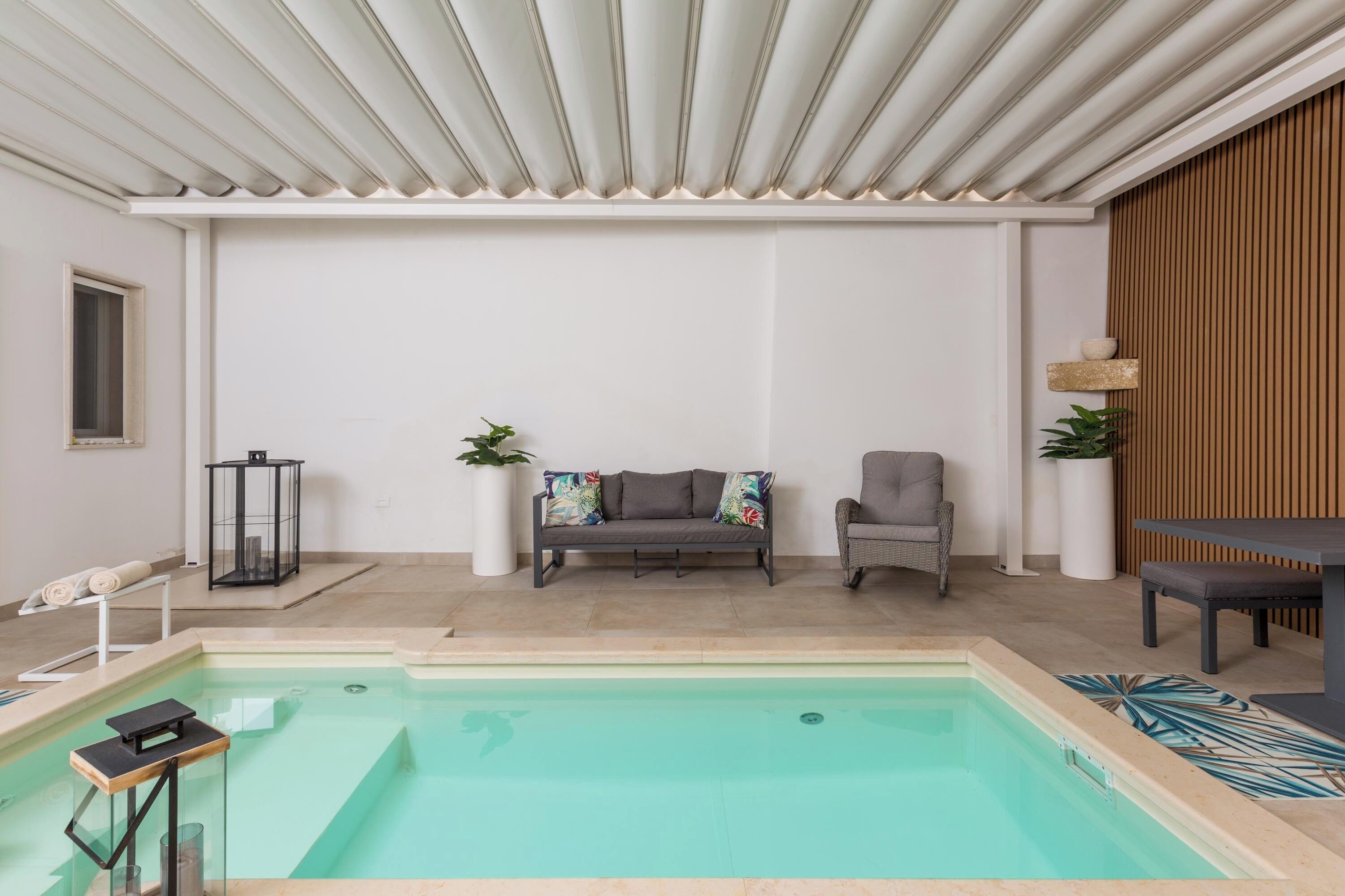 Innenpool, beheizter Pool