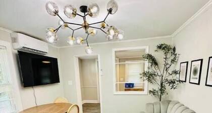 1BR Near DT and Cherrydale Shopping Plaza