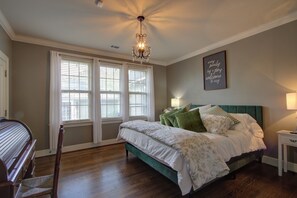 3 Schlafzimmer, Schreibtisch, WLAN, Bettwäsche