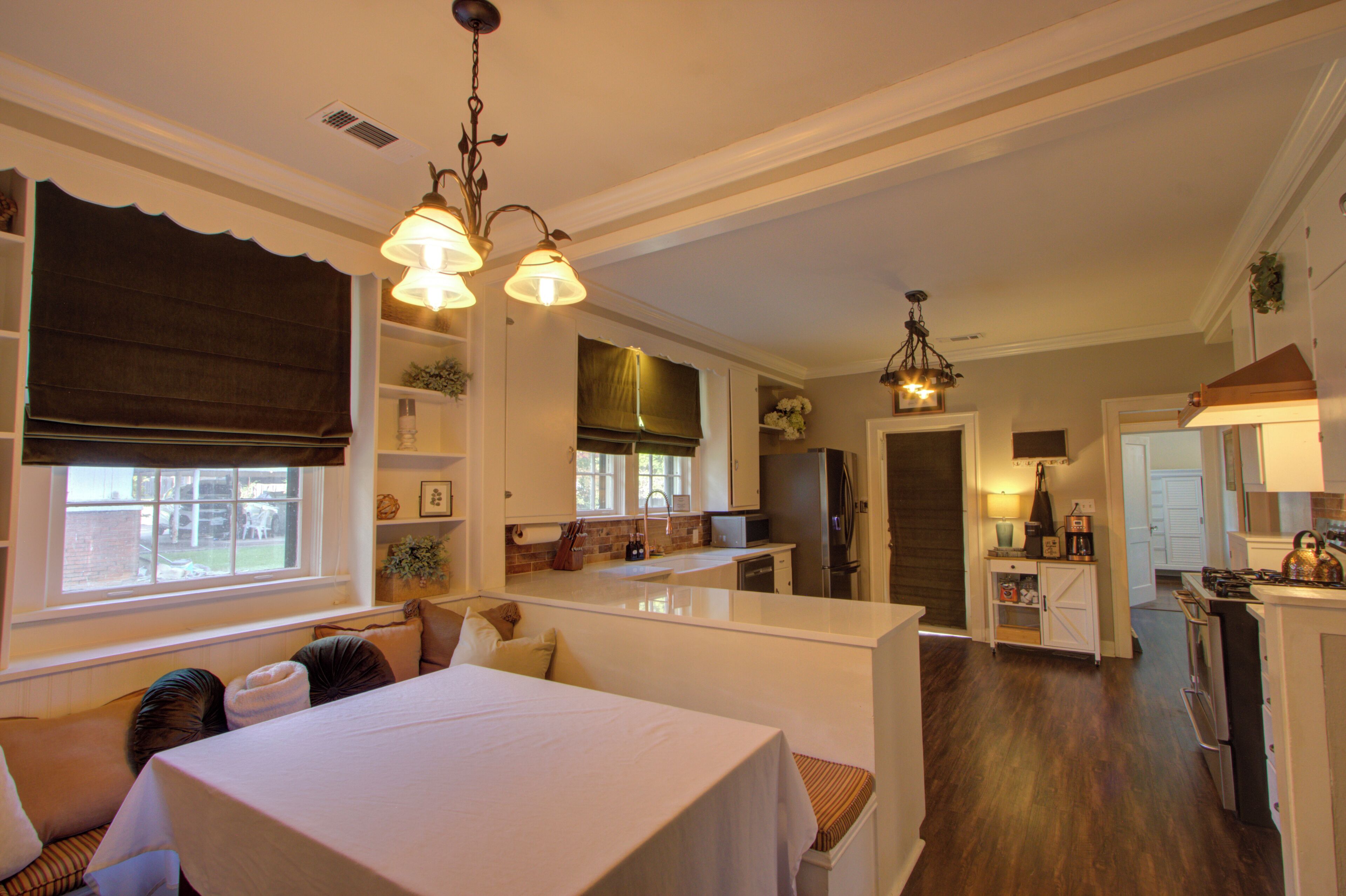 冰箱、微波炉、烤箱、炉灶