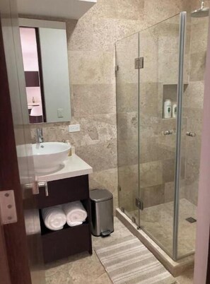 Towels, toilet paper - Room 2 room, terrace with pool and washing machine (Tulum)