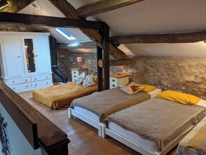 1 bedroom, iron/ironing board, WiFi, bed sheets