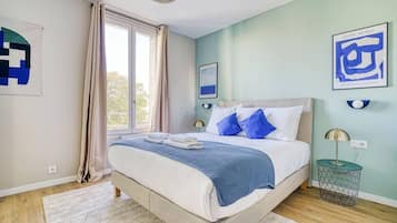 1 bedroom, desk, iron/ironing board, WiFi