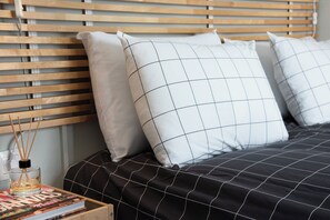 3 bedrooms, iron/ironing board, WiFi, bed sheets - Nasos Aegina Apartment (Egina)