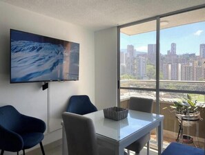 Dining - Central Family Home with Air Conditioning (Sabaneta)