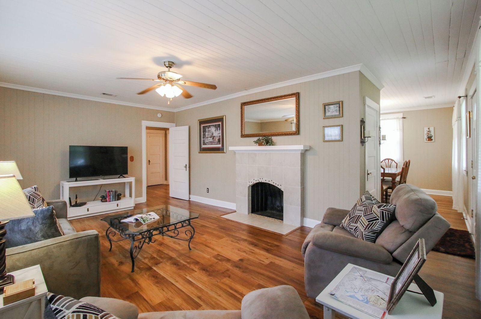 リビング エリア