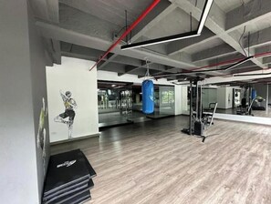 Fitness facility - Gorgeous, Modern, and Air-Conditioned Included (Medellín)