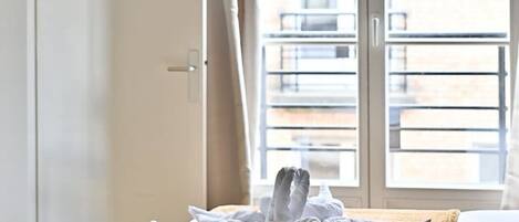 1 bedroom, iron/ironing board, WiFi, bed sheets