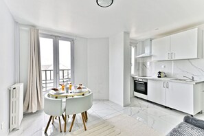 雪櫃、焗爐、爐具、咖啡機/沖茶器