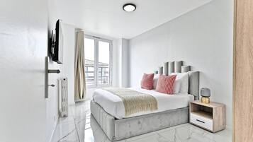 1 chambre, fer et planche Ă repasser, Wi-Fi, draps fournis