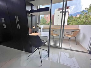 Interior - Luxury Studio in El Poblado: Modern Charm (Medellín)