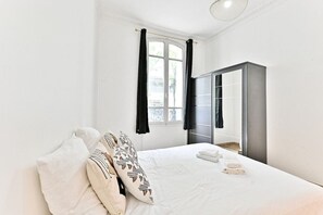 2 chambres, bureau, fer et planche à repasser, Wi-Fi