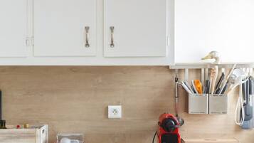 Kühlschrank, Ofen, Herdplatte, Geschirrspüler