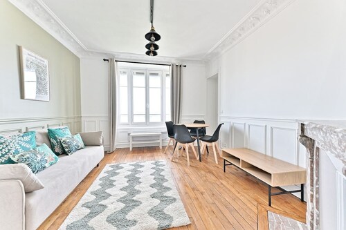 Appartement Vue sur Tour effeil Defense