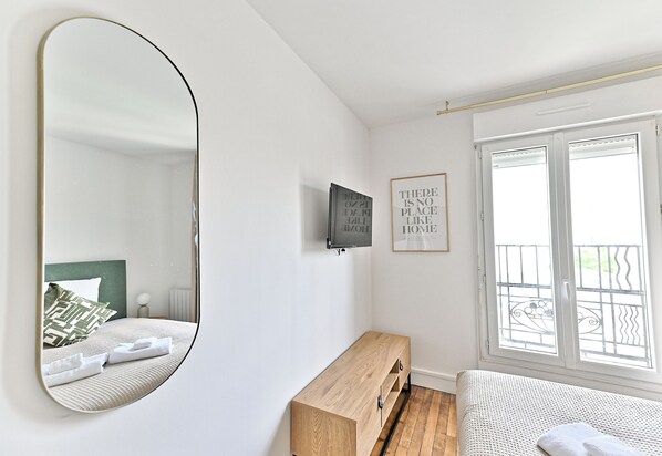 Desk, iron/ironing board, free WiFi, bed sheets