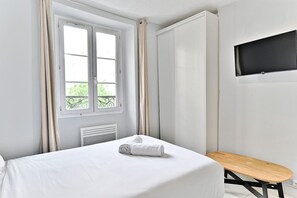 Free WiFi, bed sheets - Pleasant Studio #Montmartre #SacréCœur (Paris)