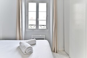 Free WiFi, bed sheets - Pleasant Studio #Montmartre #SacréCœur (Paris)