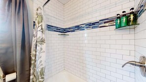 Shower, hair dryer, towels - Large Family Retreat in Quiet Denver Spot (Denver)