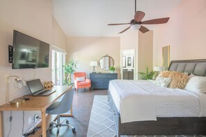 4 bedrooms, iron/ironing board, WiFi, bed sheets - Scottsdale Treasure: Private Pool and Tranquil Yard Retreat! (Scottsdale)