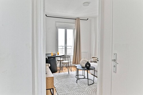 Séjour dans un 2 pièces confortable Paris - II