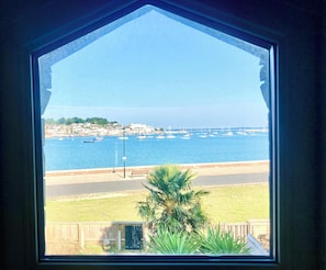 House | Interior - Sunset Cottage Sleeps 6 With Sea Views (East Cowes)