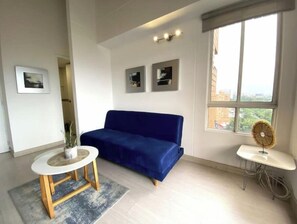 Smart TV - Cozy Studio Apartment in Poblado with Jacuzzi (Medellín)