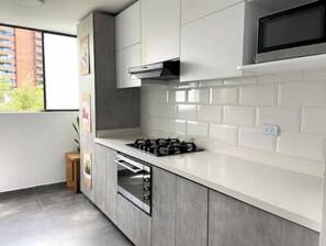 Fridge, microwave, stovetop, coffee/tea maker - Exclusive Experience in San Lucas (Medellín)