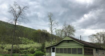 The Meadow Cabin at Horn Cabins in Manns Choice PA