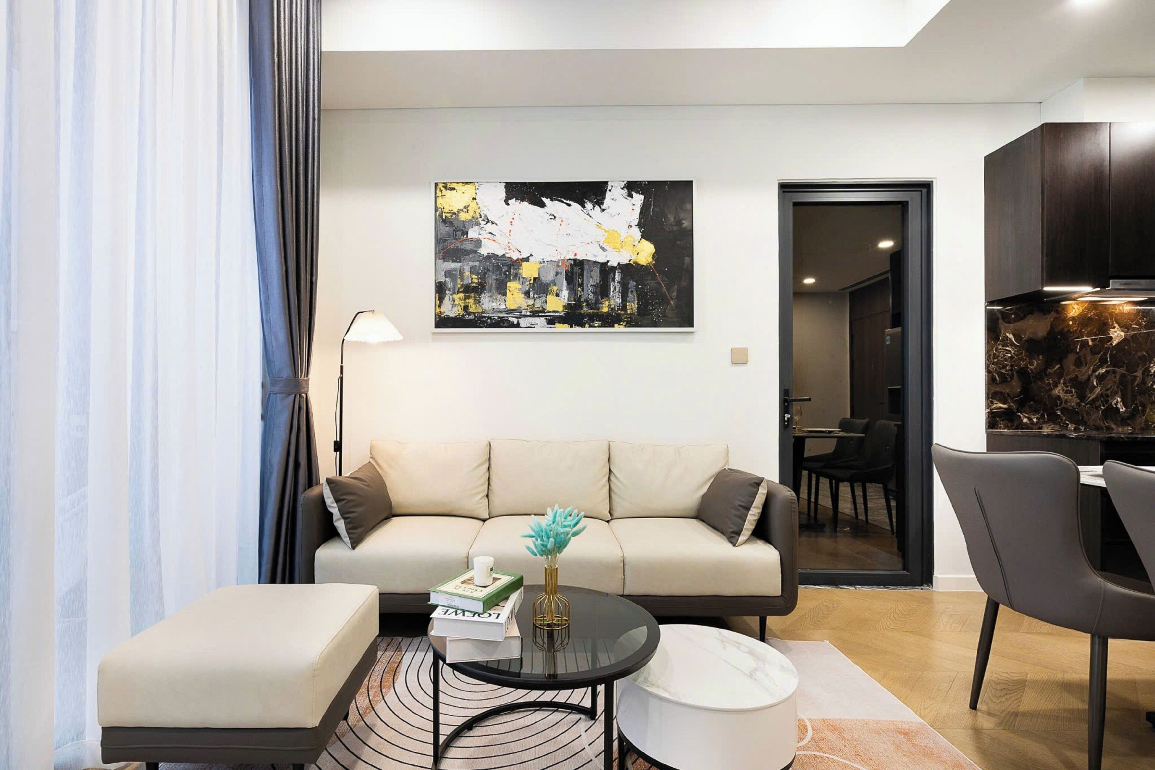 Grand Suite, 1 Bedroom, City View, Poolside | Private kitchen