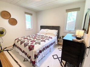 3 bedrooms, free WiFi, bed sheets