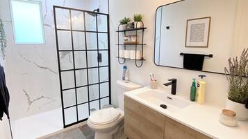 Shower, towels, soap, shampoo