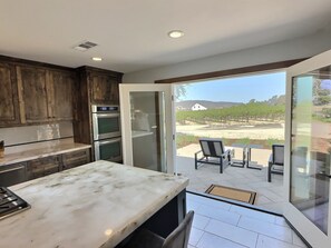 Interior - Escape to 3 Dogs Whining: Your Vineyard Retreat (San Luis Obispos)