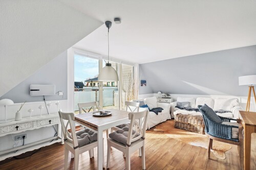 Geschmackvolle und moderne Ferienwohnung für 4 Personen in hervorragender Lage 