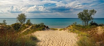 Private Glamping - Romantic Stargazing Tent- Peaceful Getaway near Lake