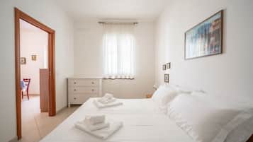 2 Schlafzimmer, Bügeleisen/Bügelbrett, Bettwäsche