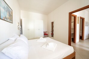 2 bedrooms, iron/ironing board, travel crib, bed sheets