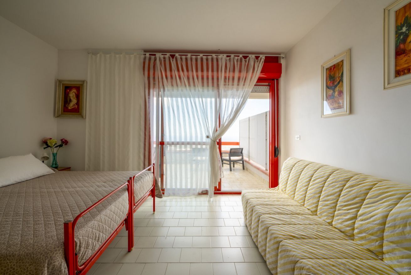 1 habitación y ropa de cama 