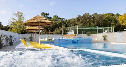 Cabane 4 étoiles - Piscine - cbgcb0c