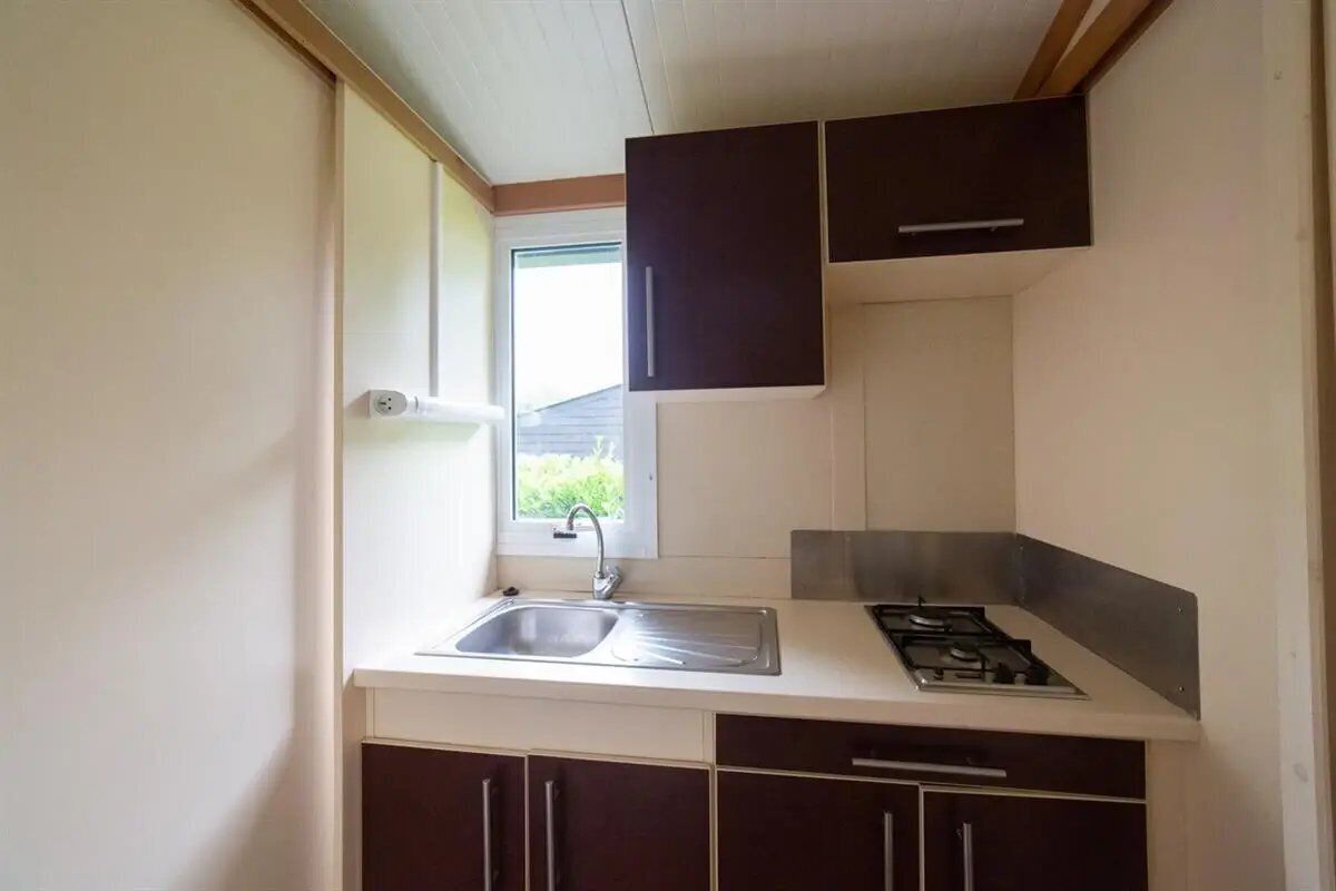 冰箱、微波炉、炉灶