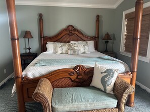 4 bedrooms, iron/ironing board, travel cot, WiFi