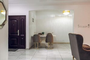 Interior - Stylish 2-bed Apartment Spintex (Odum Road)